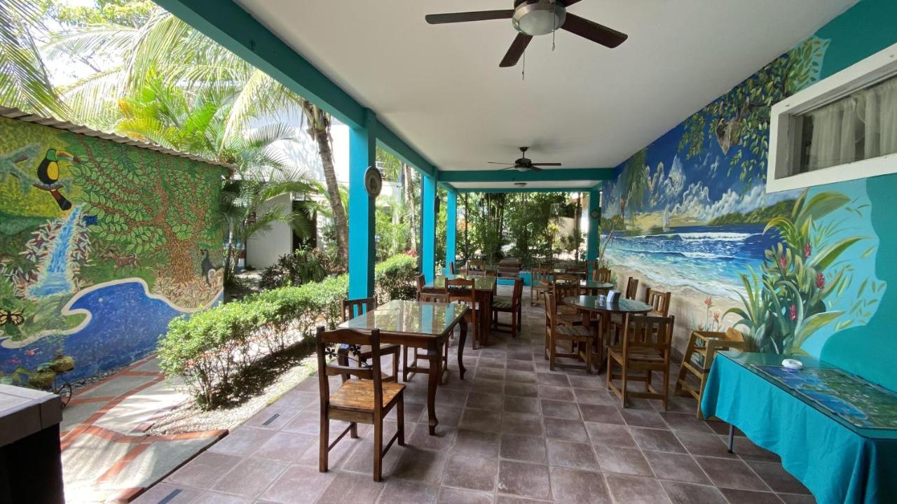 La Posada Jungle Hotel Manuel Antonio Exterior photo